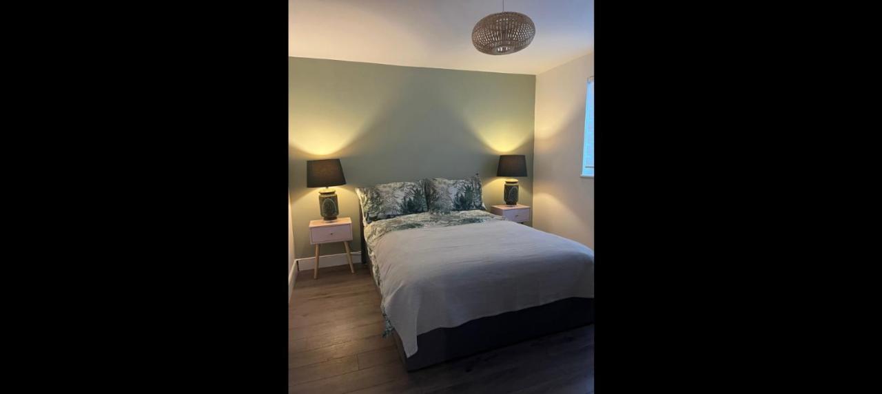 Beach, Hills, Food, Scenic Walks-The Kelp House. Peacehaven 외부 사진