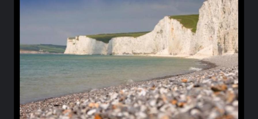 Beach, Hills, Food, Scenic Walks-The Kelp House. Peacehaven 외부 사진